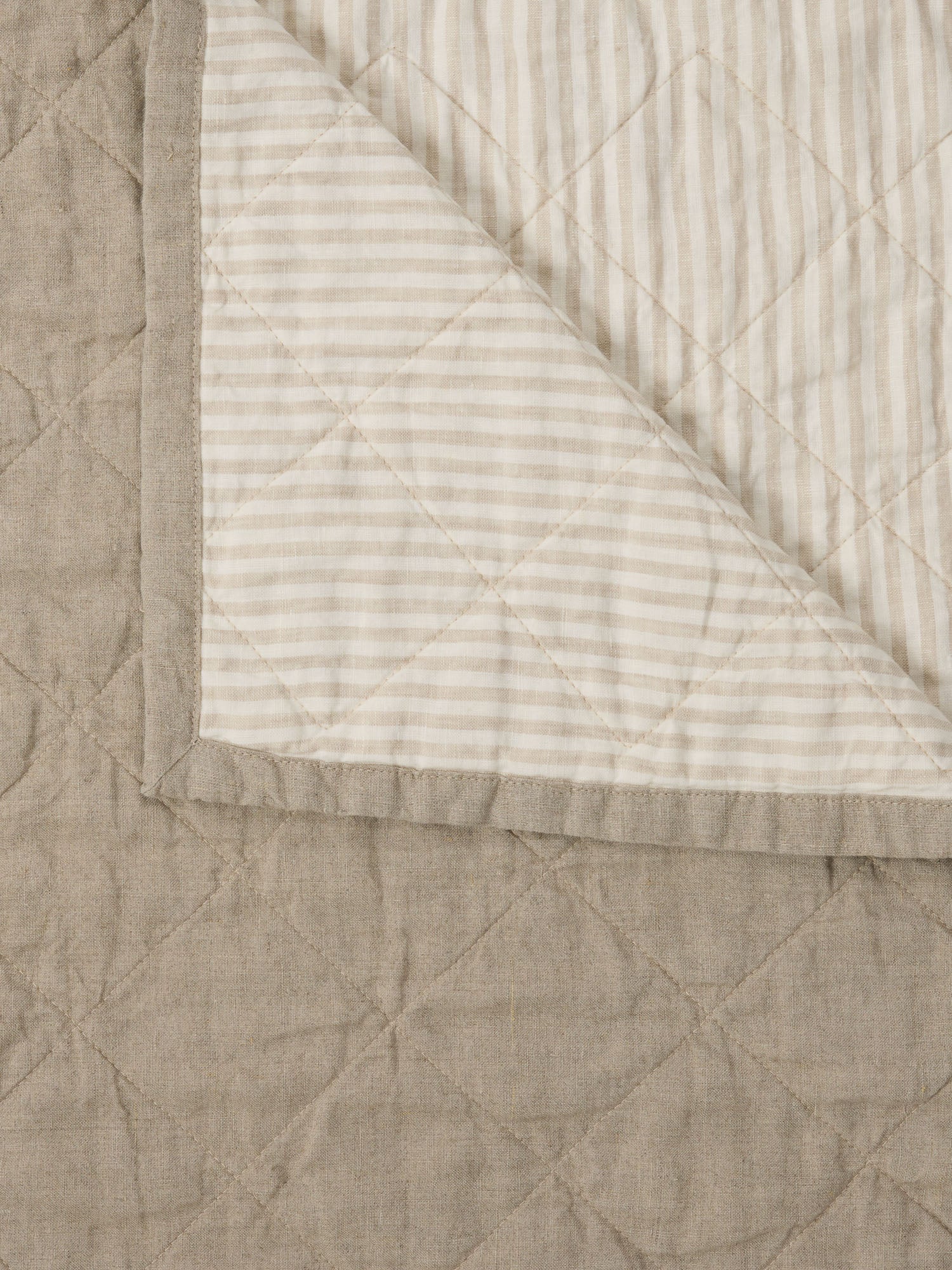Oatmeal and Natural Striped Cot Quilt