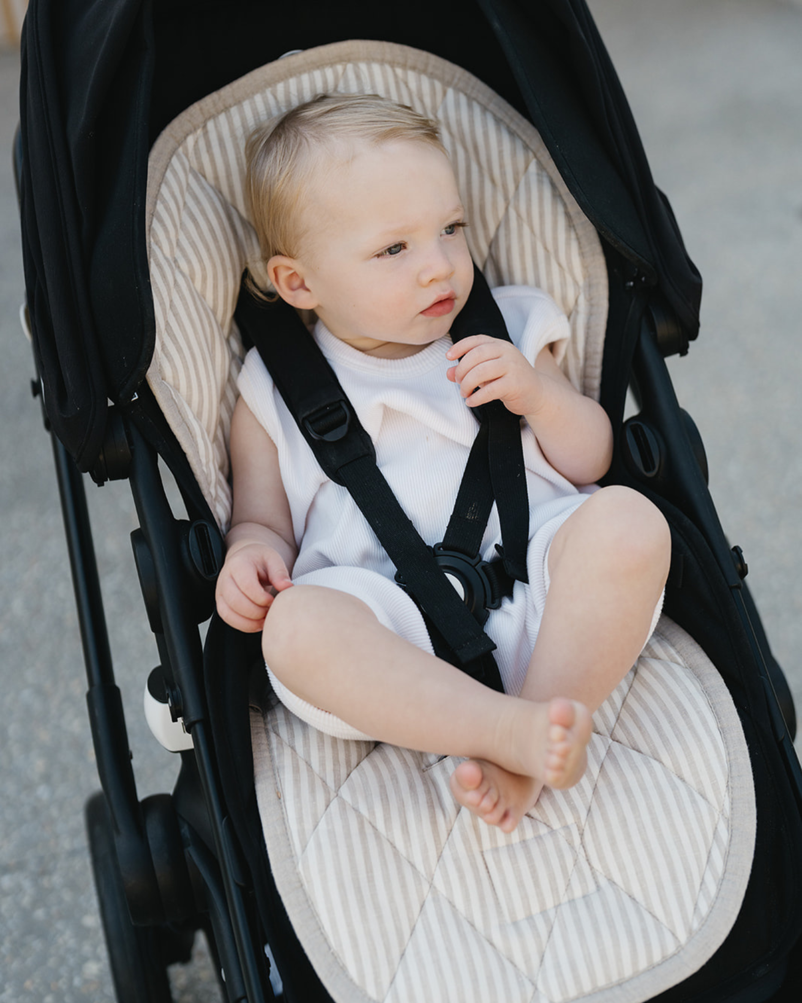 Linen pram liner for newborns and toddlers