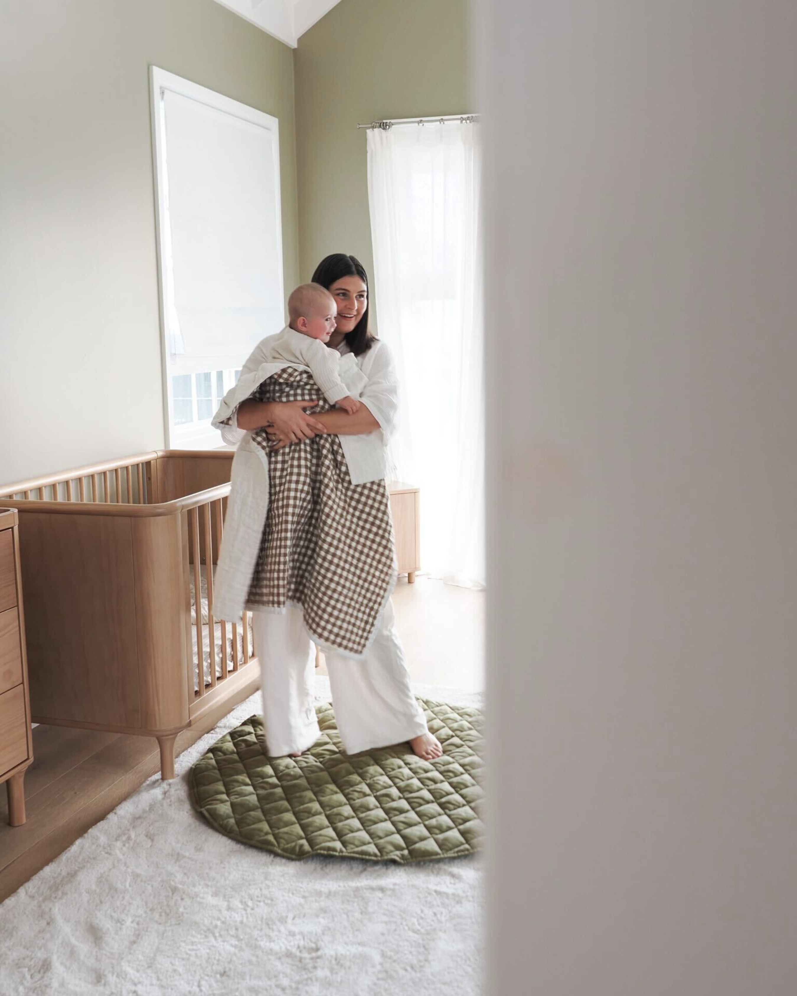 Lightweight quilt for year-round nursery use