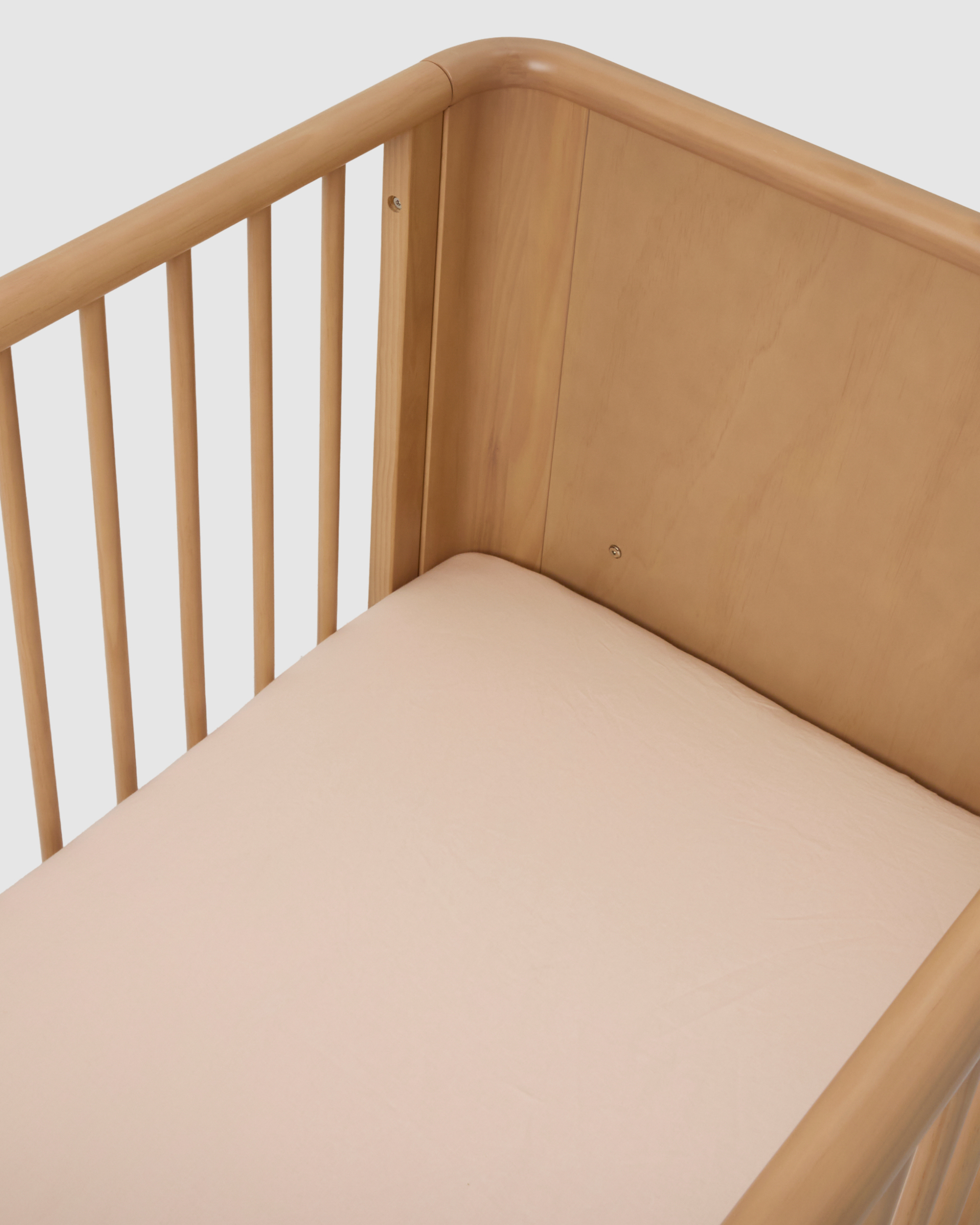 Soft and breathable cot sheet in pure linen