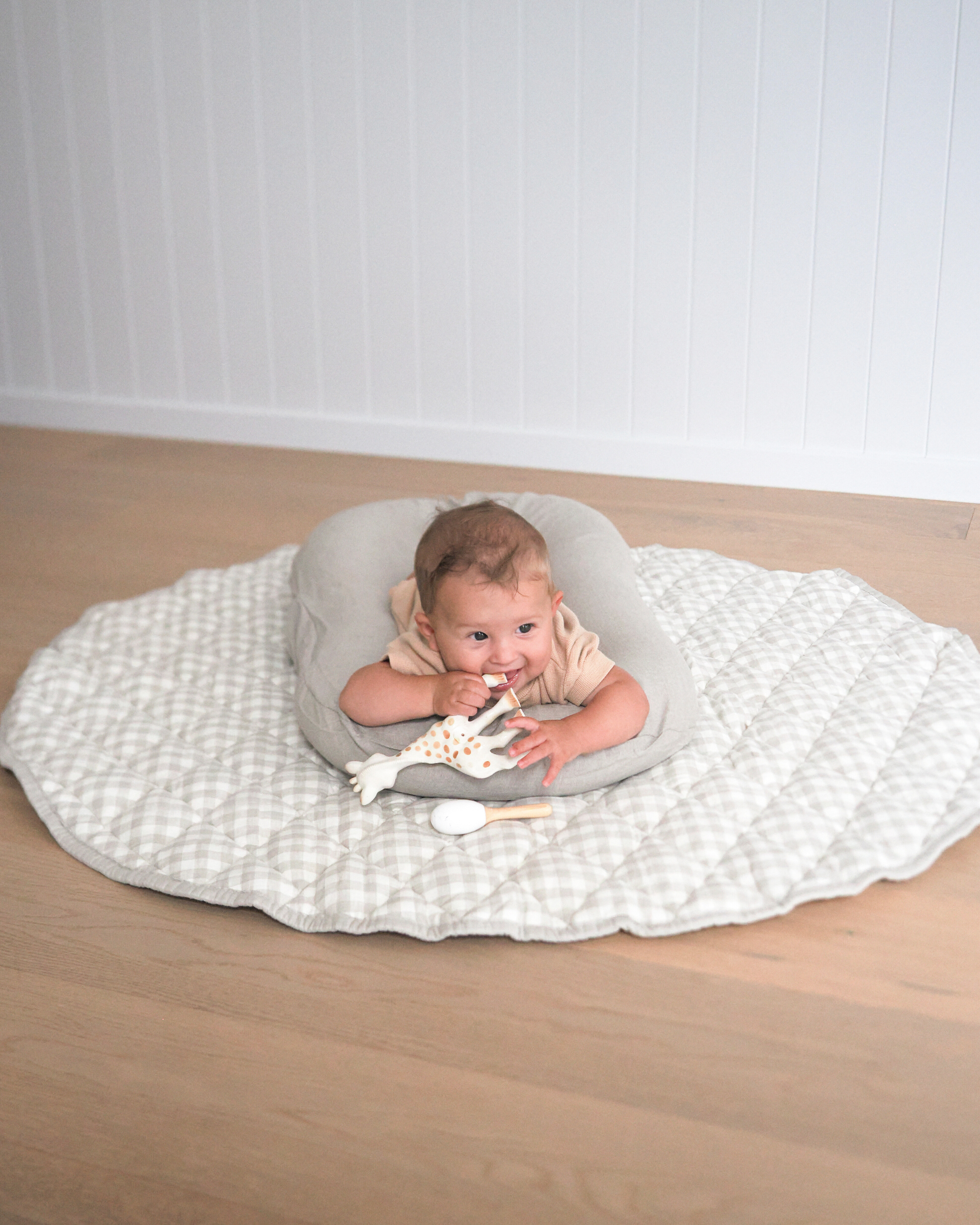 Linen baby mat for tummy time and crawling