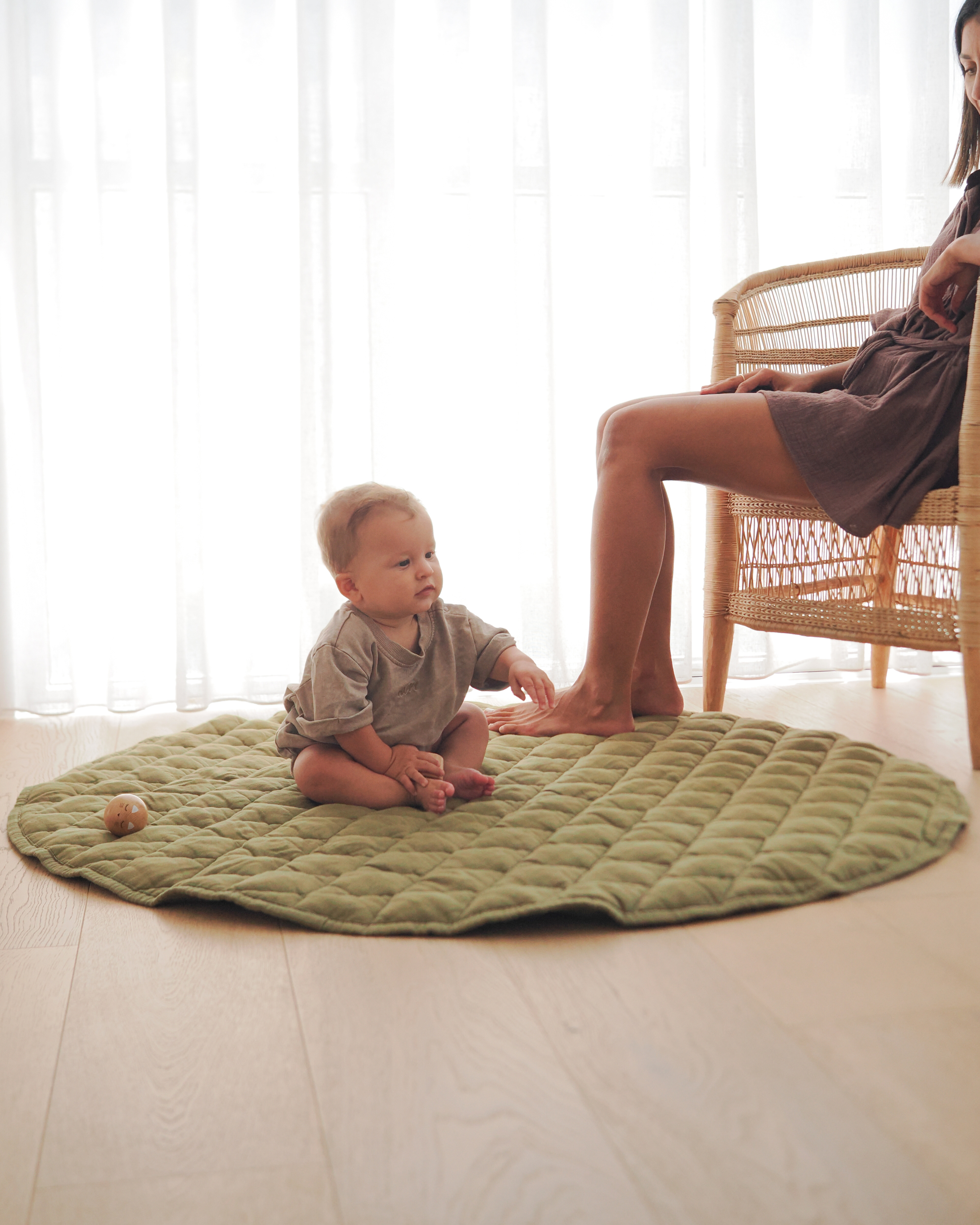 Soft baby playmat made from pure linen