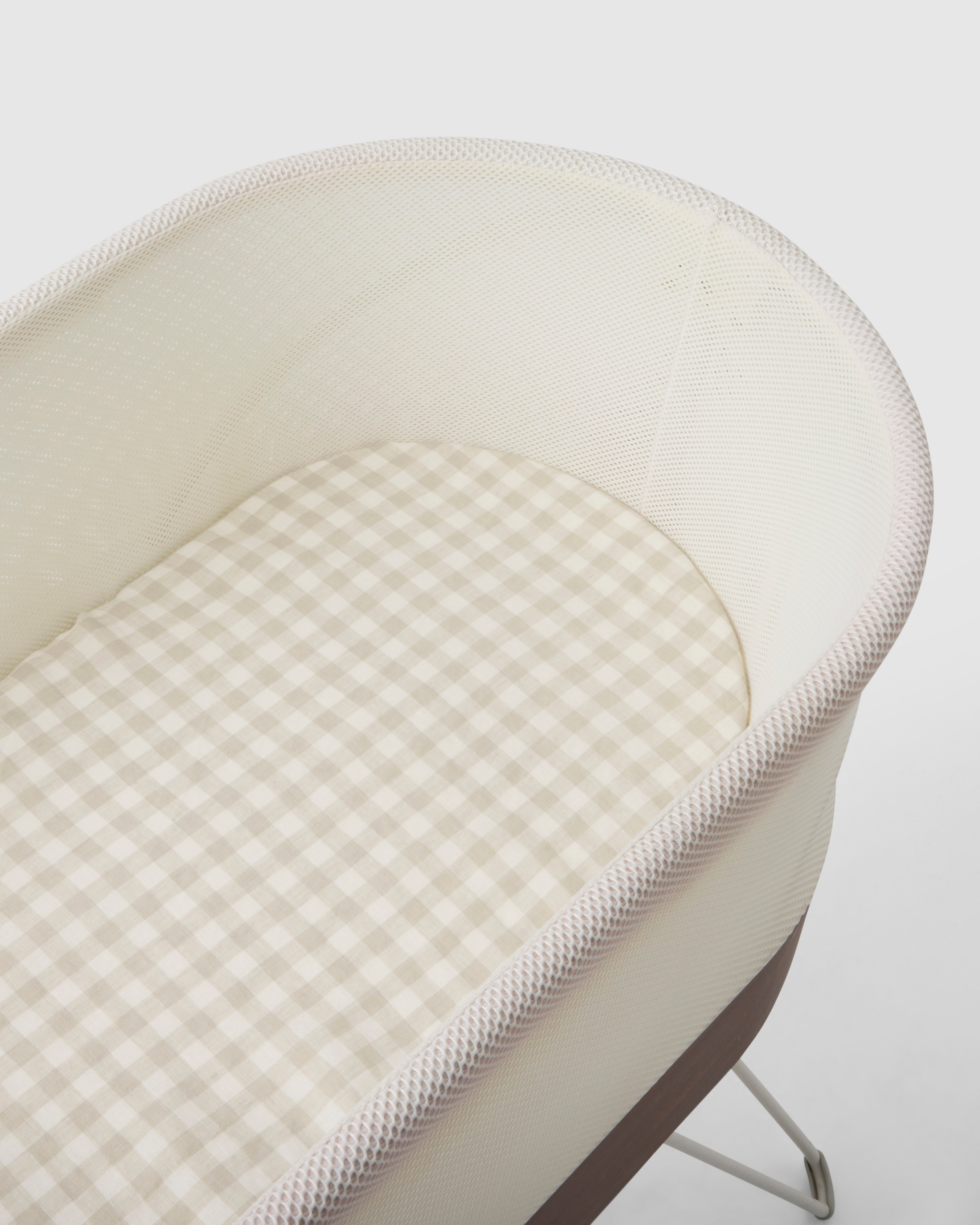 Fitted bassinet sheet made from 100% linen