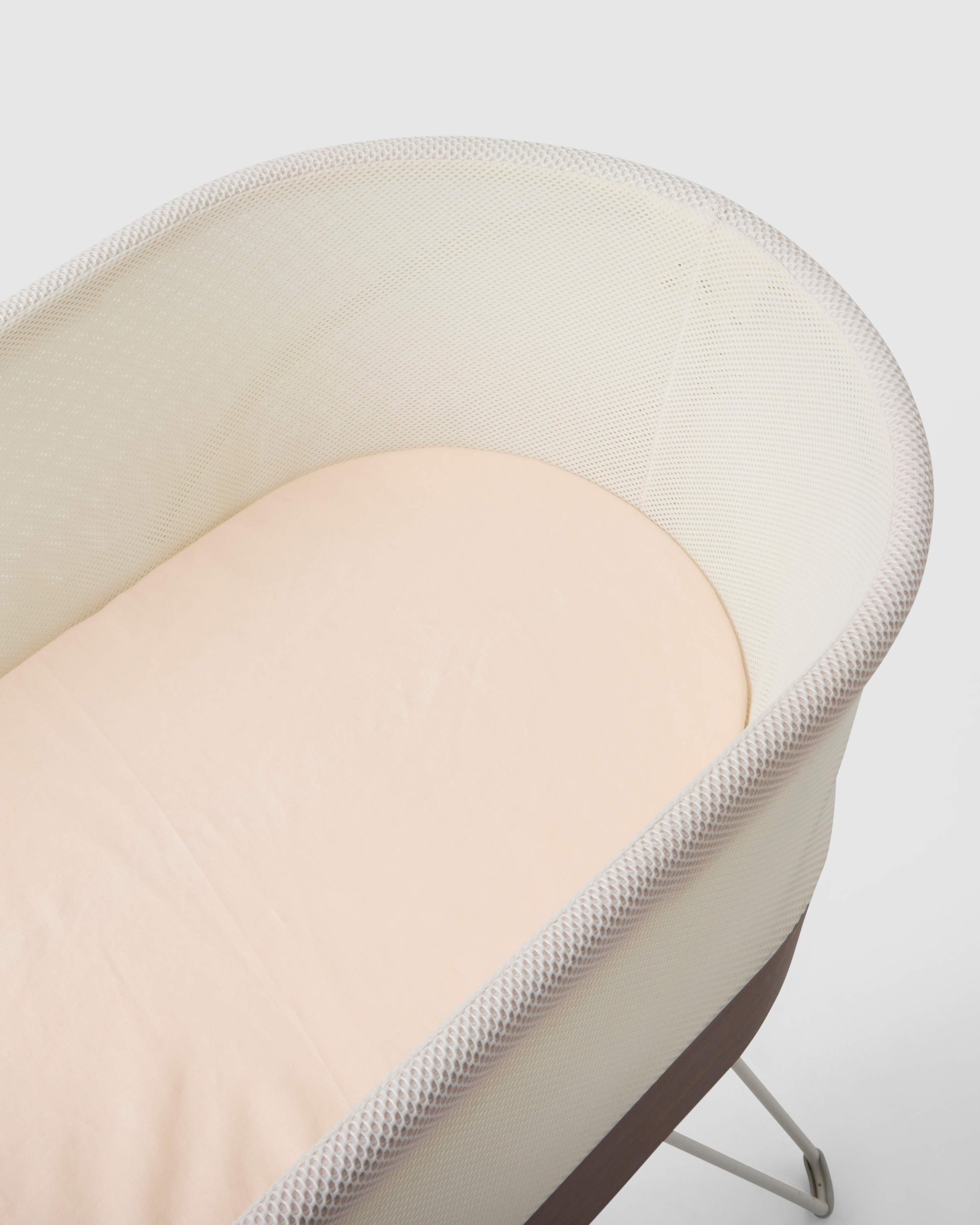Linen baby sheet for bassinet