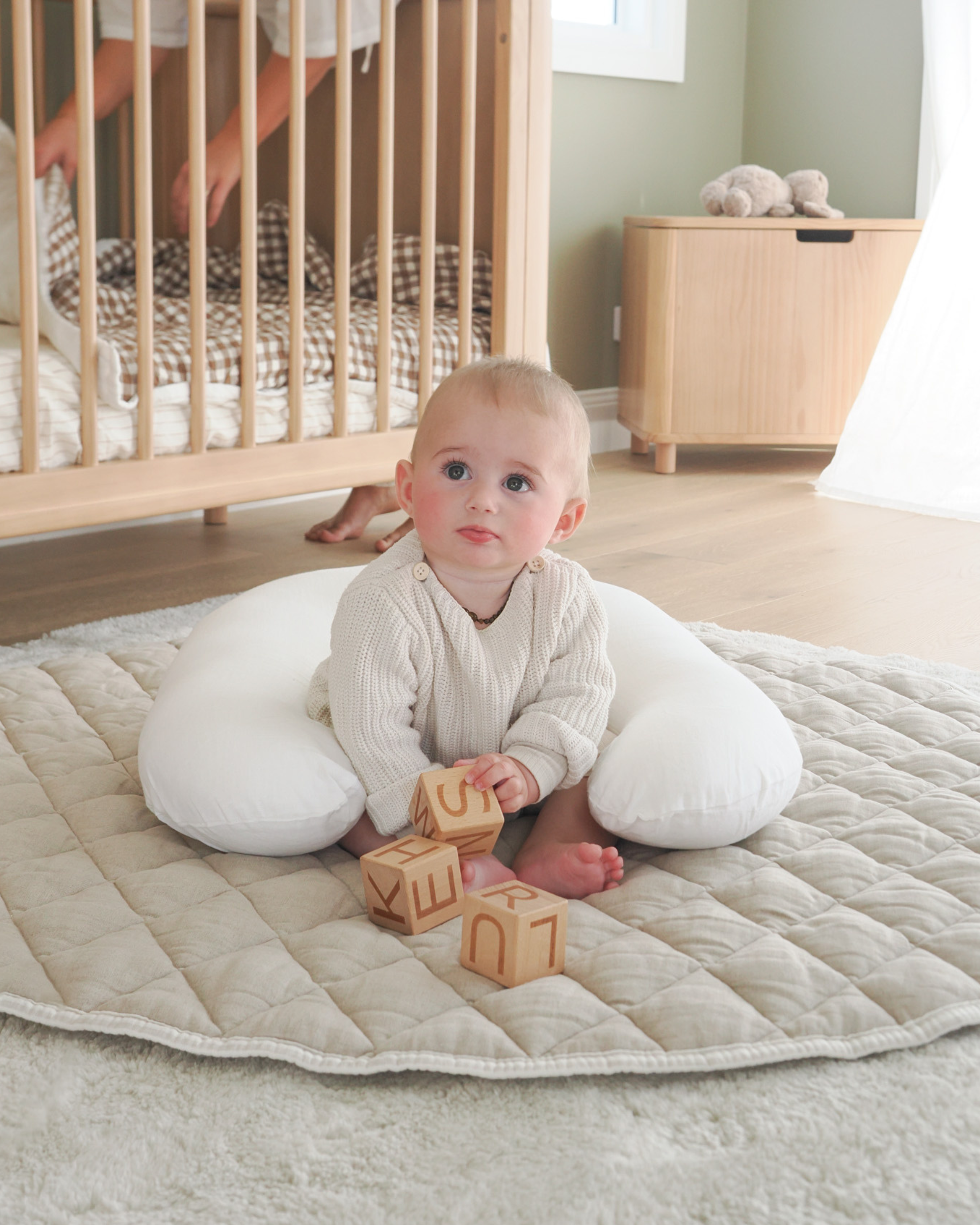 Tummy time support pillow for babies