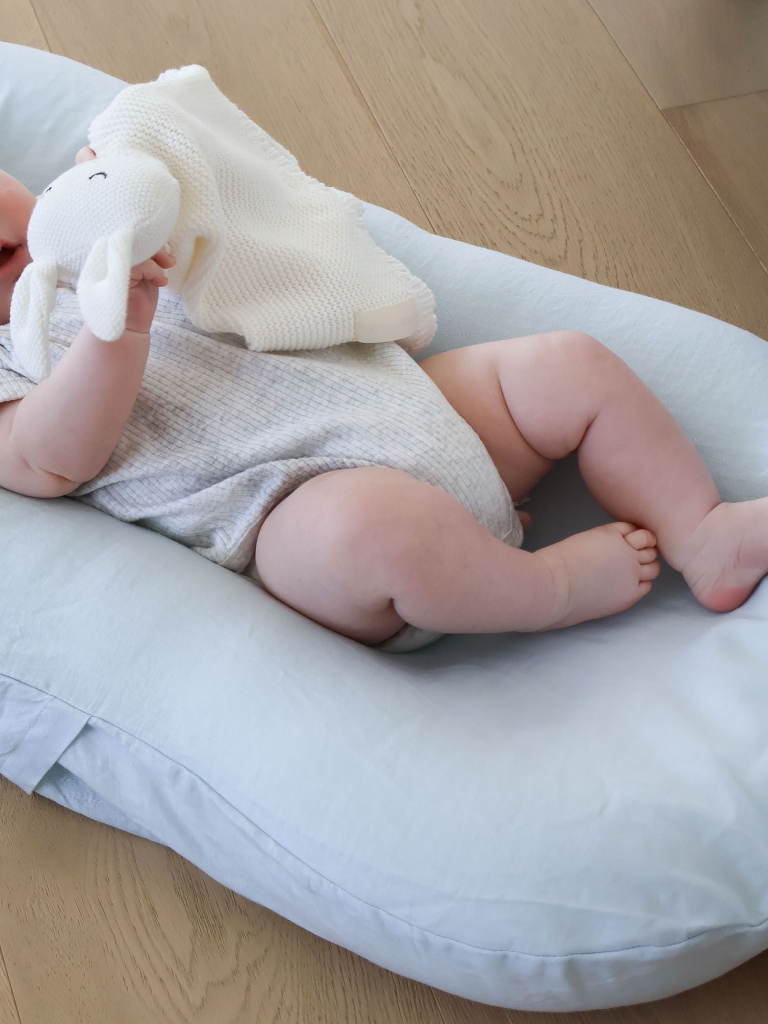 Linen Social Baby Lounger | Soft Blue